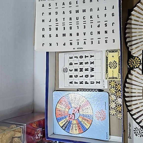 Vintage Wheel Of Fortune 3rd Edition Board Game - Picture 4 of 4